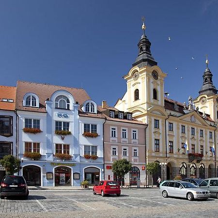 Hotel City Pisek Екстер'єр фото